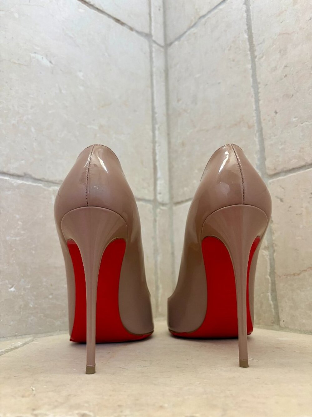 Christian Louboutin So Kate 100 Patent Nude Pumps 40.5 w/ Dust Bag & Heel Tips